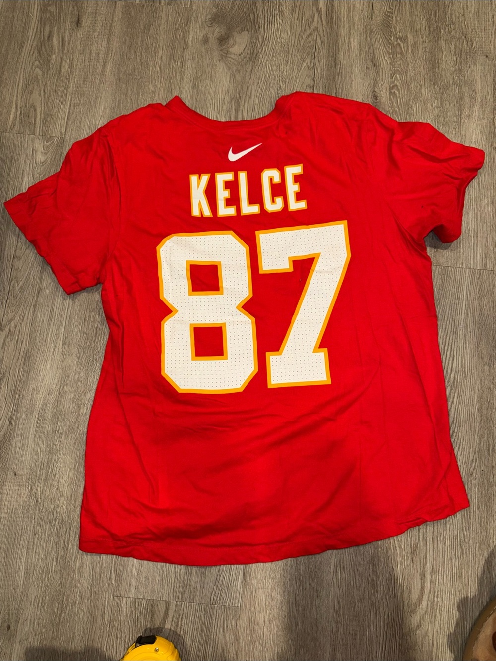 Nike Women’s Travis Kelce #87 Red Football Tee